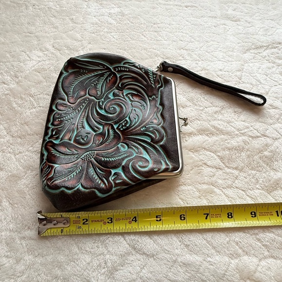 Patricia Nash Kisslock Wristlet, NWOT, Turquoise and Brown Embossed - Picture 12 of 14